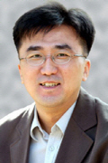 이근형 산업부장
